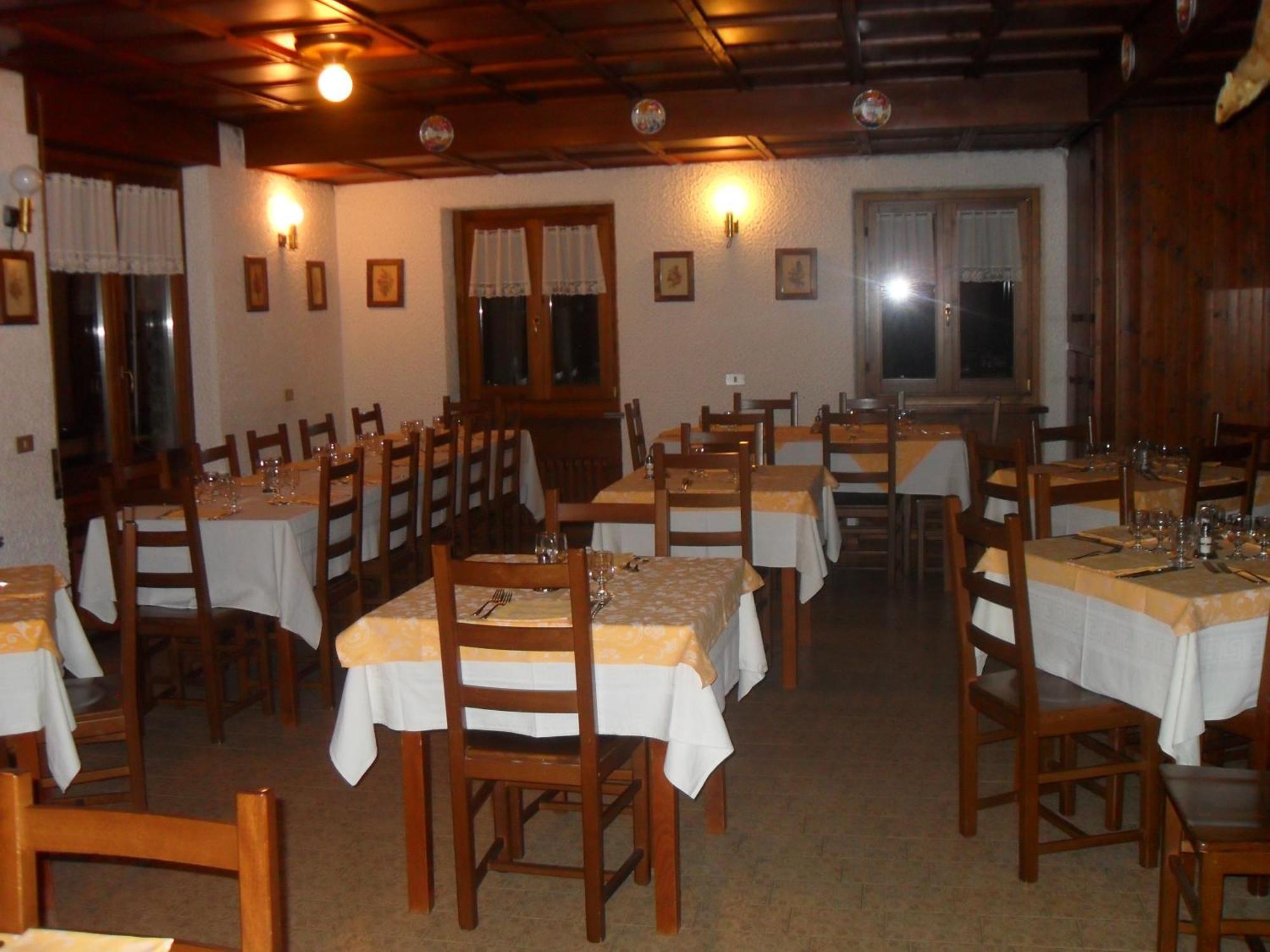 Albergo La Genzianella ベッラージョ エクステリア 写真